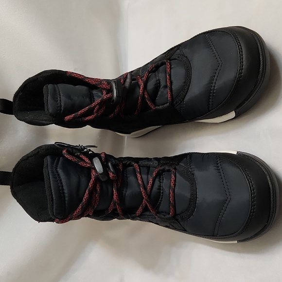 Sorel Whitney II Waterproof Winter Boots (Youth Size 5) - Picture 7 of 13